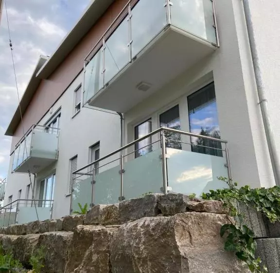 Hotelli Schoko Apartments