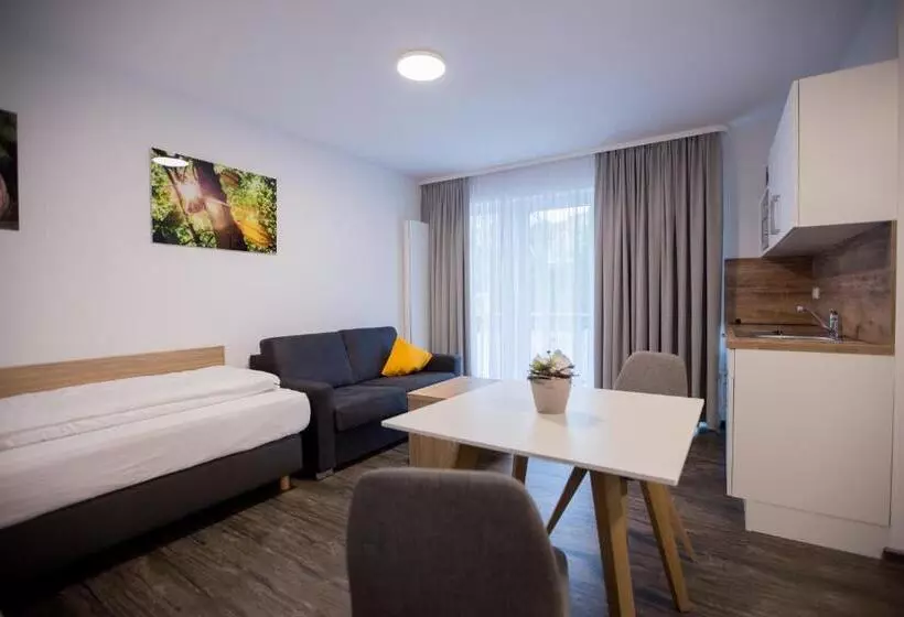 Hotelli Schoko Apartments