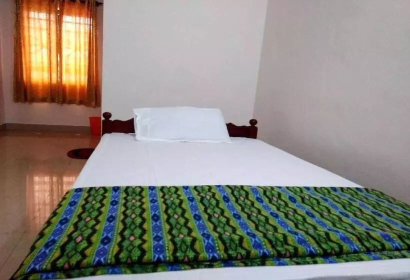 ホテル Spot On Sana Tourist Home