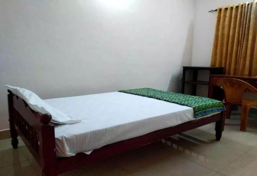 ホテル Spot On Sana Tourist Home