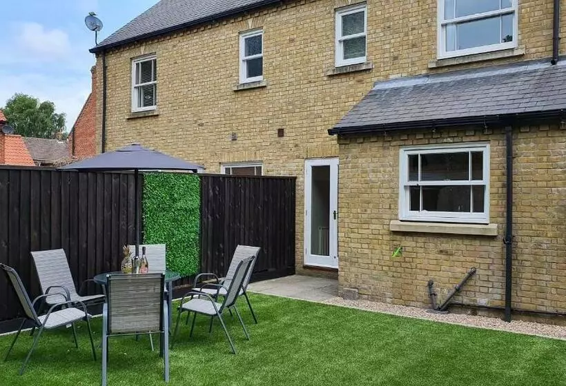 Hotelli The Adam And Eve