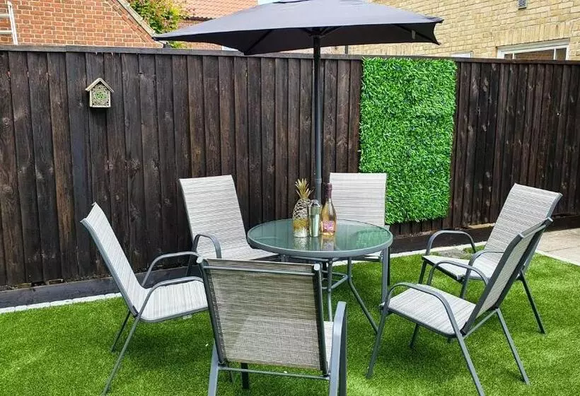 Hotelli The Adam And Eve