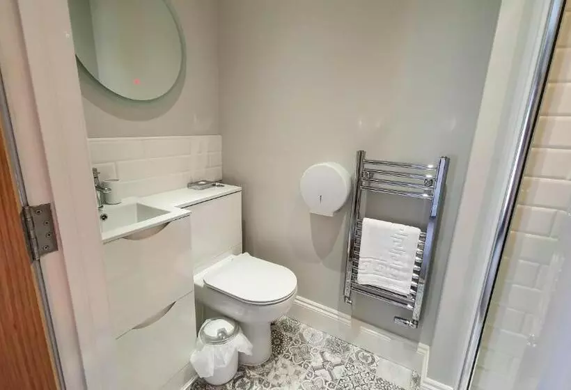 Hotelli The Adam And Eve