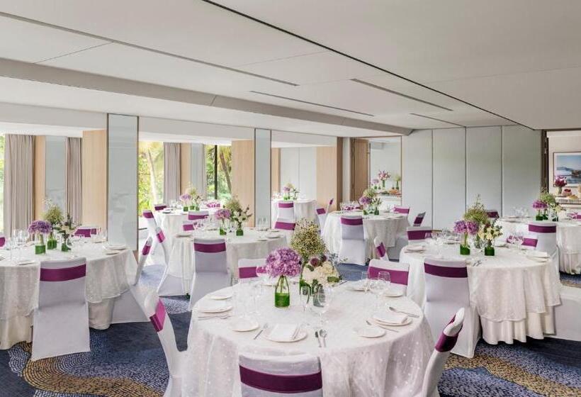 فندق Vivanta Goa, Miramar