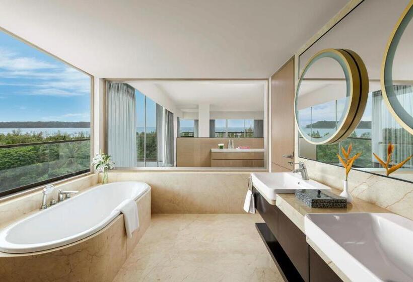 فندق Vivanta Goa, Miramar