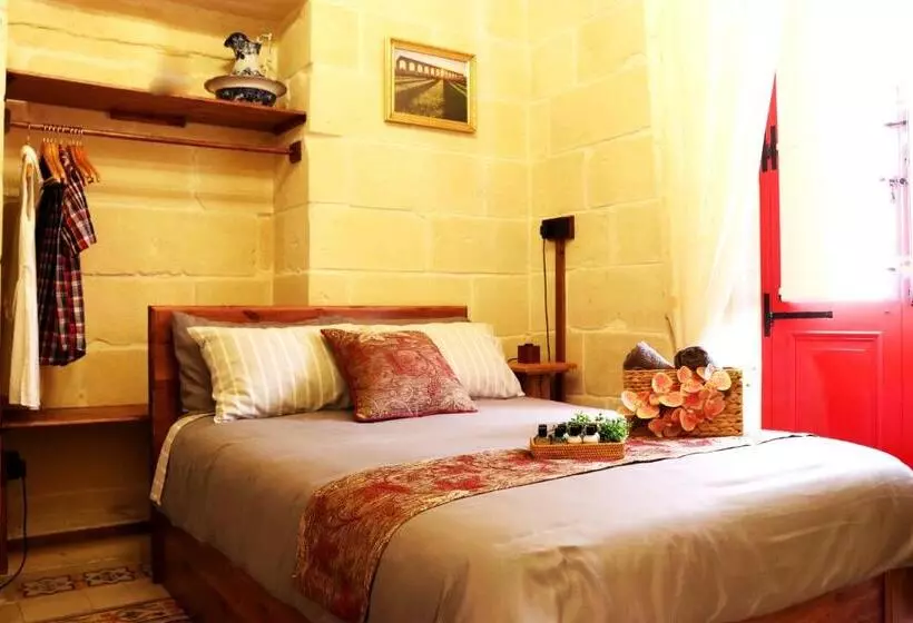 Il Bàrraġ Farmhouse B&b   Gozo Traditional Hospitality