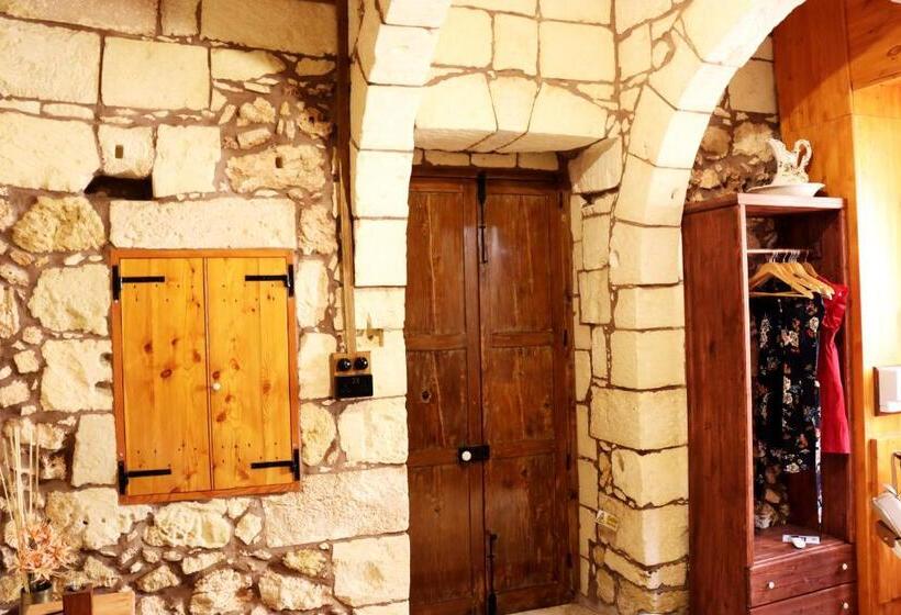 Il Bàrraġ Farmhouse B&b Gozo Traditional Hospitality