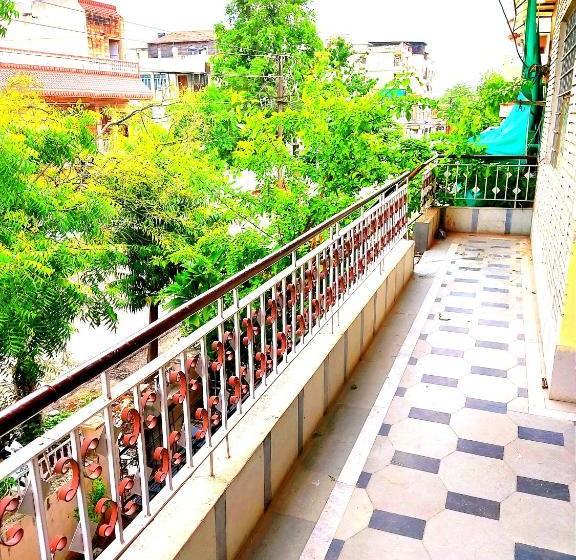 Auberge Hôtelière Happiness Stay