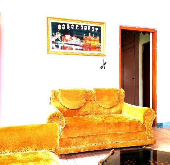 Auberge Hôtelière Happiness Stay