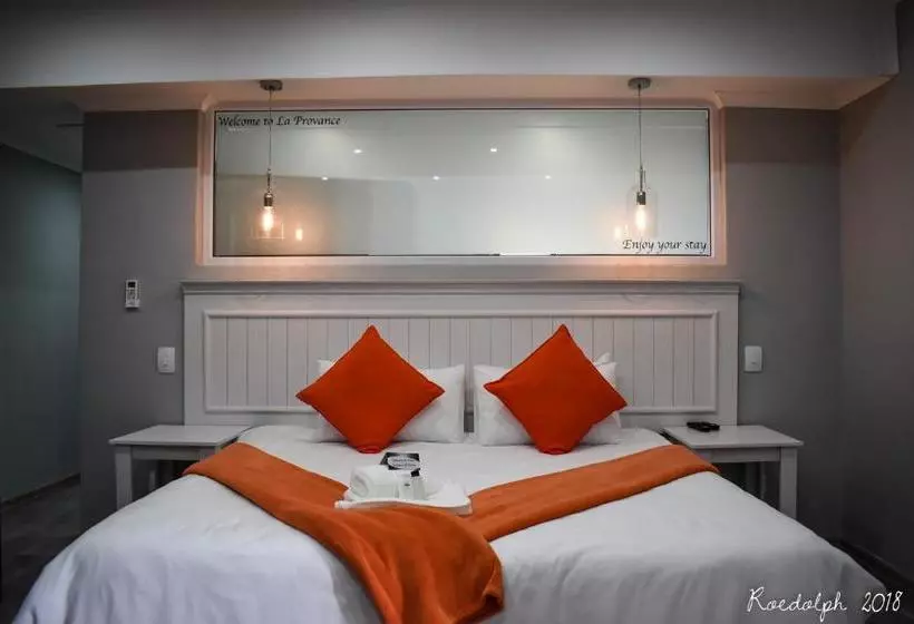 ベッドアンドブレックファースト La Provence Accommodation