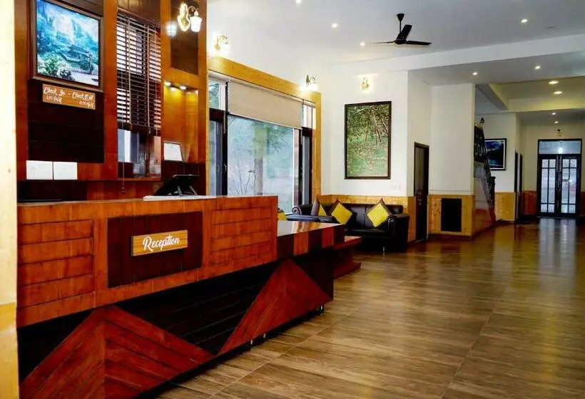 Hotelli Chail Village Retreat