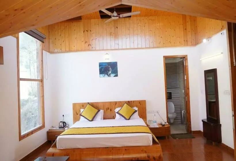 Hotelli Chail Village Retreat