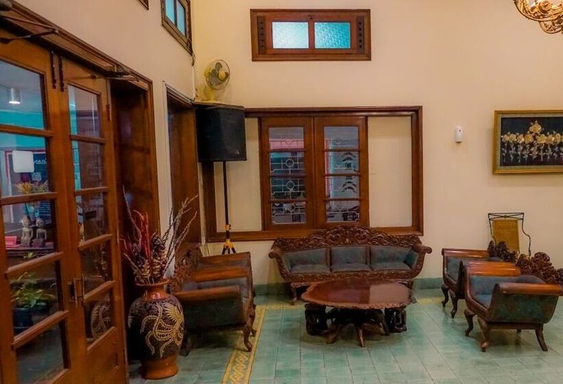 Hotell Mandala Wisata