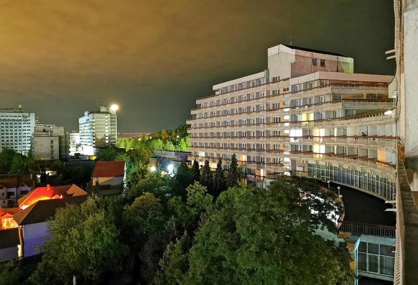 هتل Muncel Băile Felix