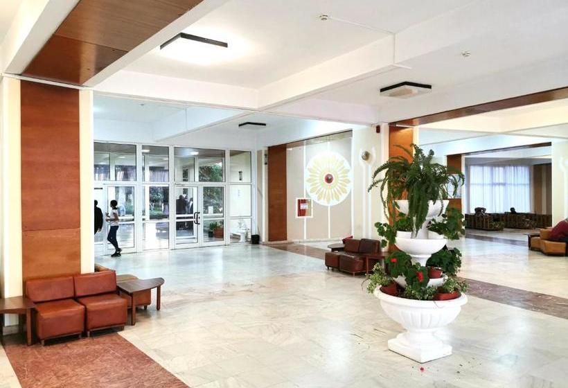 هتل Muncel Băile Felix