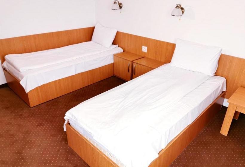 هتل Muncel Băile Felix