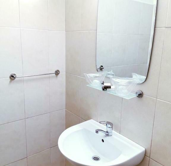 هتل Muncel Băile Felix