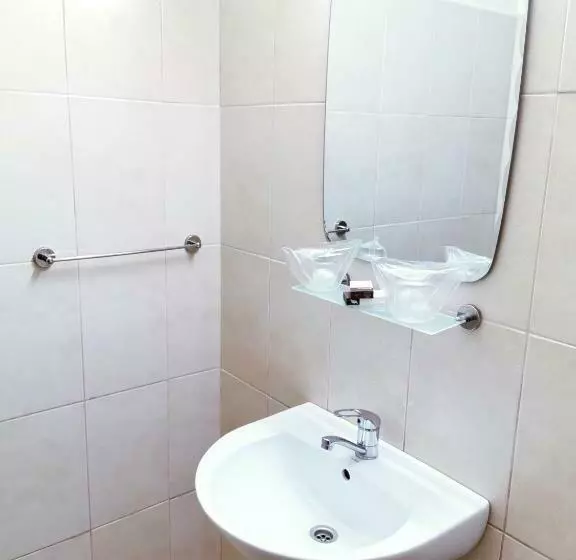 هتل Muncel Băile Felix