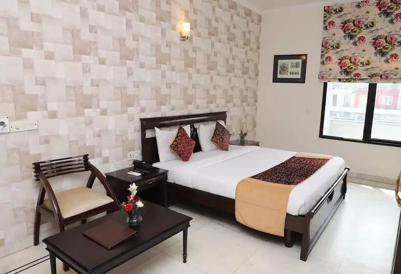 Hotel Comfort Zone Greater Kailash