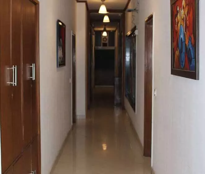 Hotel Comfort Zone Greater Kailash