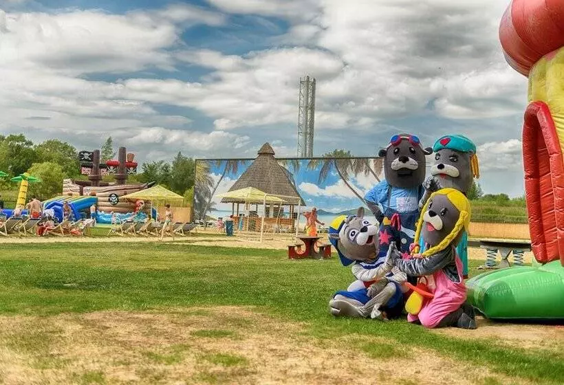 هتل Aquacity Mountain View