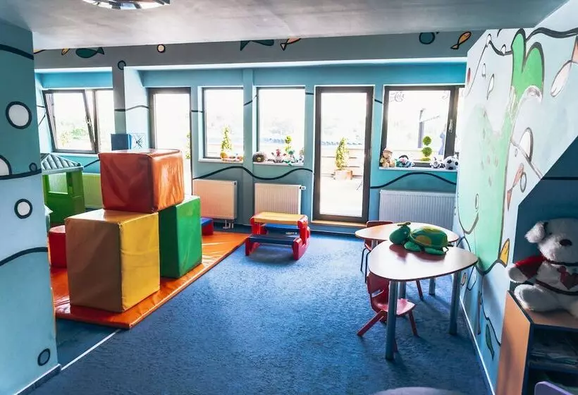 هتل Aquacity Mountain View