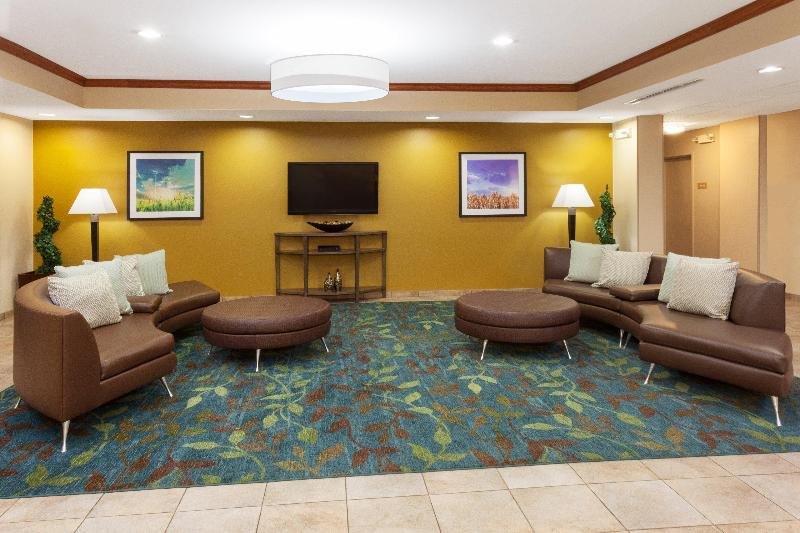 Отель Candlewood Suites Aurora Naperville, An Ihg