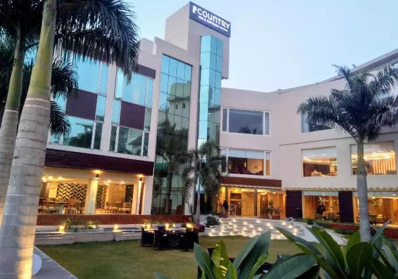 Hotel Country Inn & Suites By Radisson Jammu