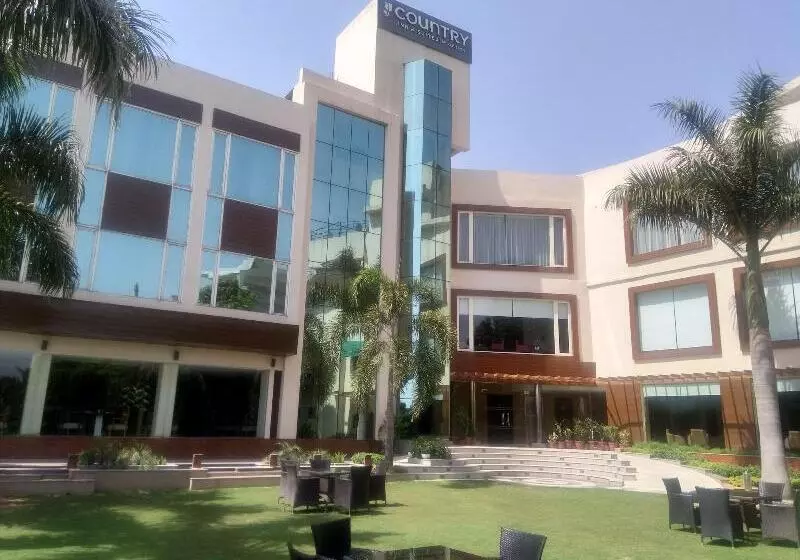 Hotel Country Inn & Suites By Radisson Jammu