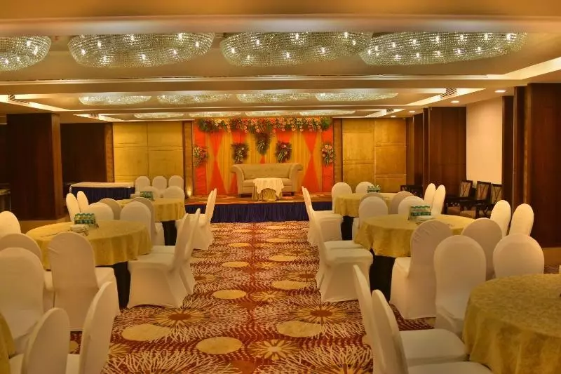 Hotel Country Inn & Suites By Radisson Jammu