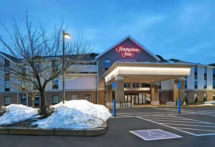 فندق Hampton Inn Westfield