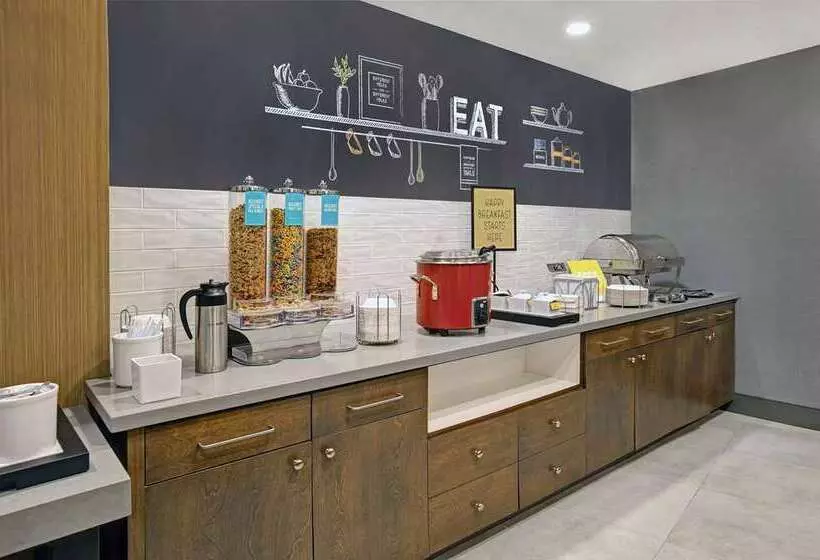 فندق Hampton Inn Westfield