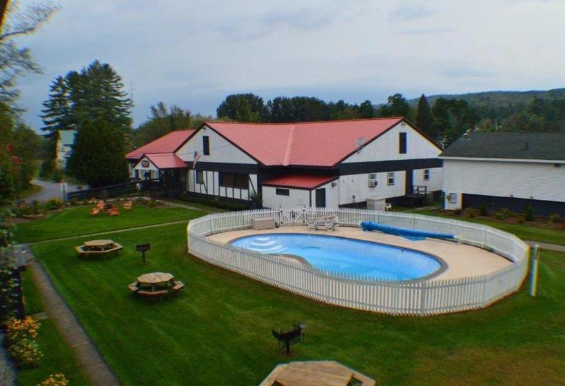 בית מלון כפרי Hillwinds Lodge