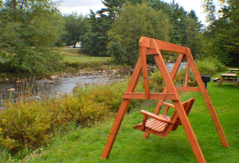 בית מלון כפרי Hillwinds Lodge