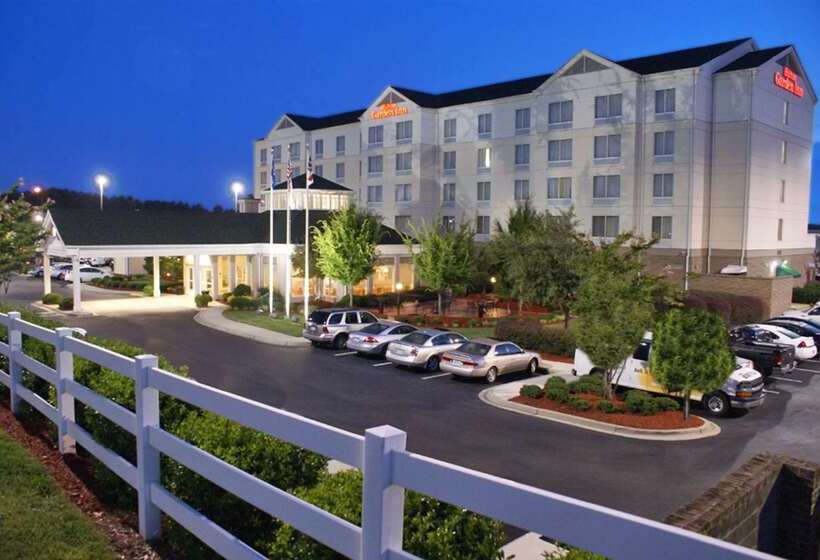 فندق Hilton Garden Inn Charlotte North