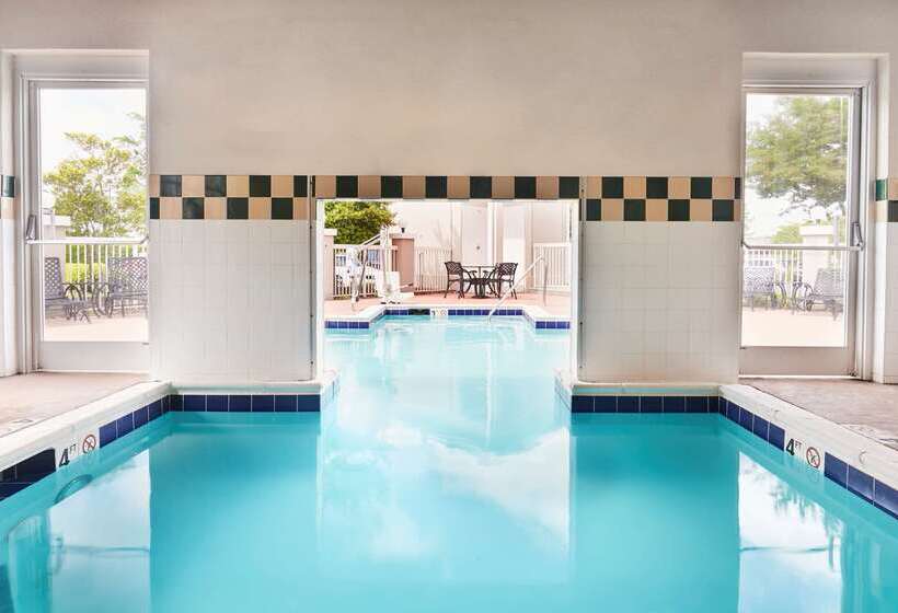 فندق Hilton Garden Inn Charlotte North