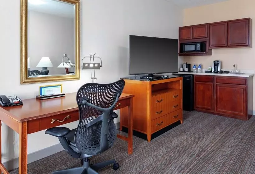 ホテル Hilton Garden Inn Charlotte North