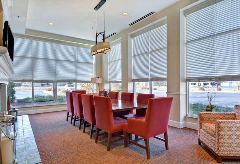 Отель Hilton Garden Inn Oshkosh