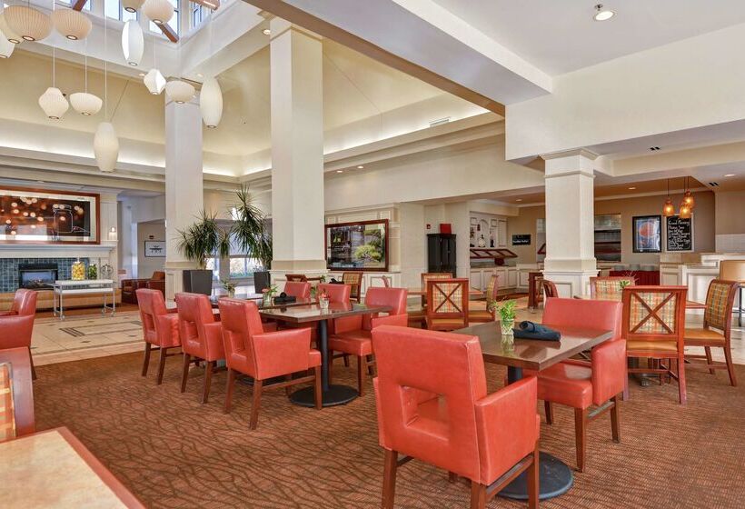 Отель Hilton Garden Inn Oshkosh