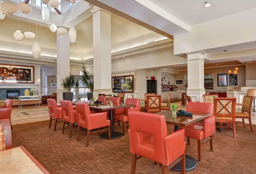 هتل Hilton Garden Inn Oshkosh