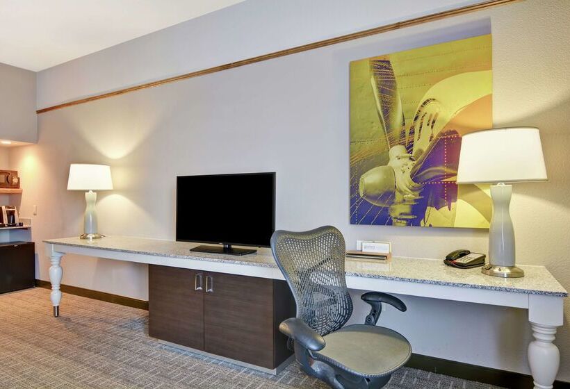 Отель Hilton Garden Inn Oshkosh