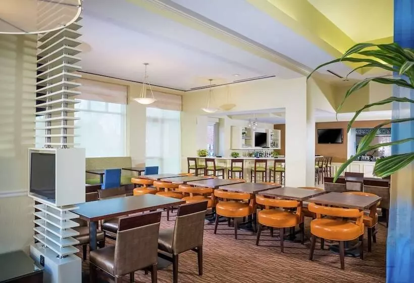 هتل Hilton Garden Inn Richmond Innsbrook