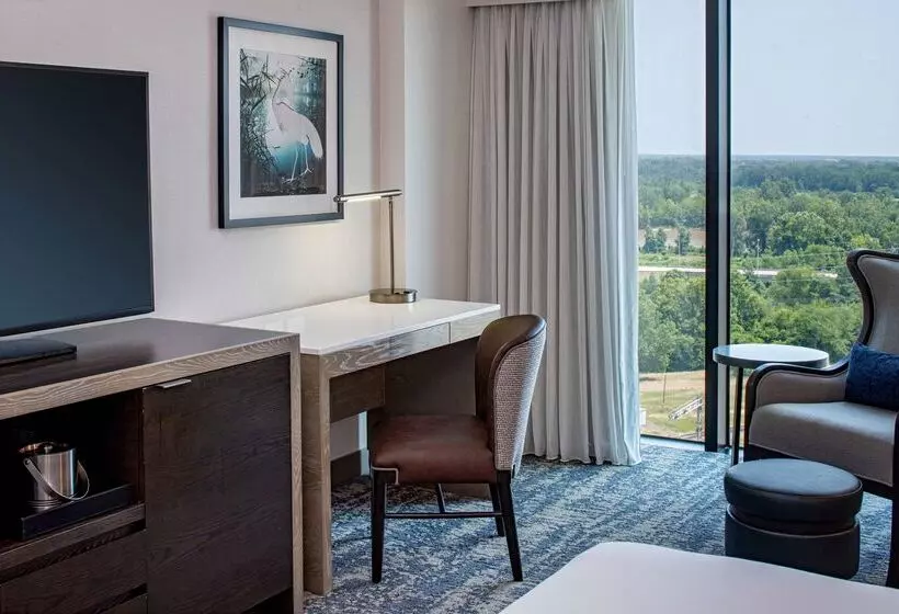 هتل Hilton Shreveport