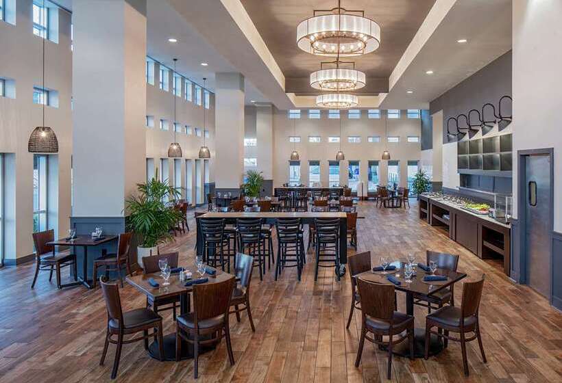 ホテル Hilton Shreveport