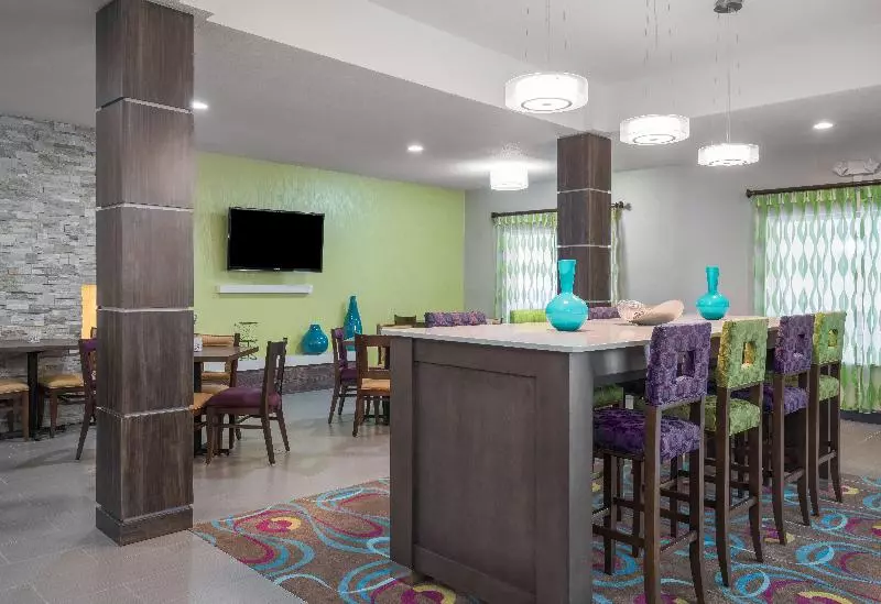 Holiday Inn Express Hotel & Suites Ames, An Ihg