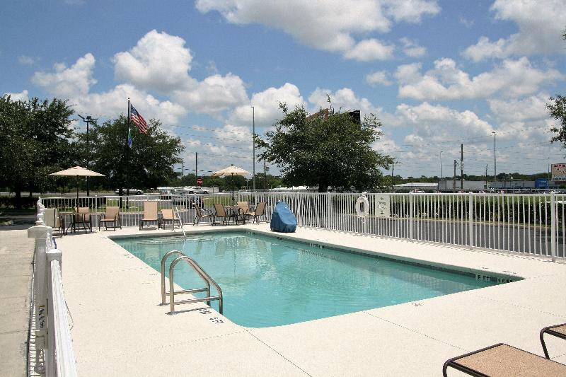 Holiday Inn Express Hotel & Suites Brooksville West By Ihg