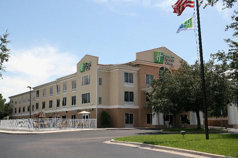 Holiday Inn Express Hotel & Suites Brooksville West By Ihg