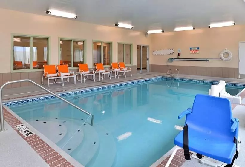 Holiday Inn Express Hotel & Suites Cincinnati Blue Ash, An Ihg