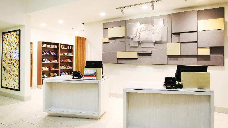 Holiday Inn Express Hotel & Suites Magnolia Lake Columbia By Ihg