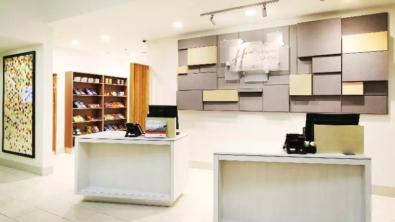 Holiday Inn Express Hotel & Suites Magnolia Lake Columbia By Ihg